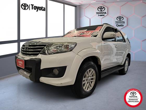 TOYOTA HILUX SW4 2.7 SR 4X2 16V FLEX 4P AUTOMÁTICO